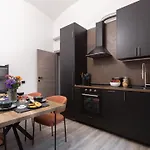 The Best Rent - Modern One-Bedroom Apartment In Trastevere